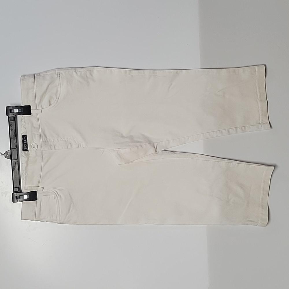 Women's SoHo Apparell LTD White Size 6 Capri